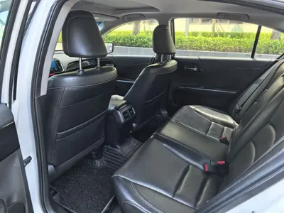 Honda Accord 2017, 74000 км, за 10270.55 USD
