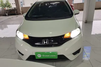 Honda Fit 2014, 128100 км, за 6083 USD