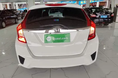 Honda Fit 2014, 128100 км, за 6083 USD