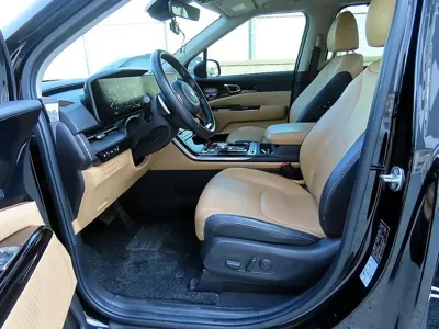 Kia Canival 2021, 130000 км, за 13808.84 USD