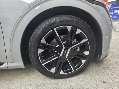 Kia EV6 2025, 17000 км, за 22391.38 USD