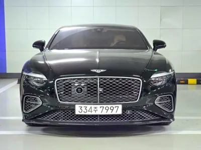 Bentley Continental 2025, 300 км, за 262570.57 USD