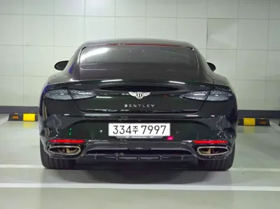 Bentley Continental 2025, 300 км, за 262570.57 USD