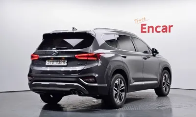 Hyundai Santafe 2019, 121662 км, за 10394.59 USD