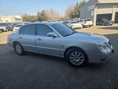 Kia Opirus 2009, 56000 км, за 2595.63 USD