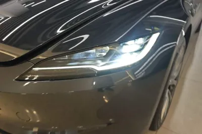 Tesla Model 3 2023, 35700 км, за 30953 USD - фото 8