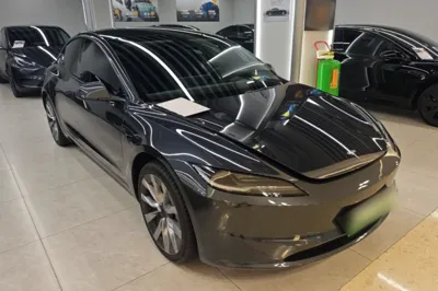 Tesla Model 3 2023, 35700 км, за 30953 USD - фото 12