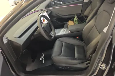 Tesla Model 3 2023, 35700 км, за 30953 USD - фото 22