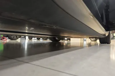 Tesla Model 3 2023, 35700 км, за 30953 USD - фото 32