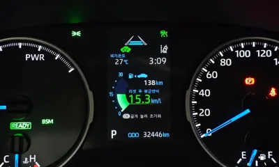 Toyota RAV4 2022, 32446 км, за 23446.27 USD - фото 31