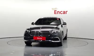 Mercedes-Benz E-Class 2023, 75980 км, за 30618.91 USD