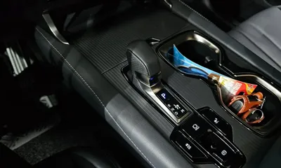 Lexus RX 2023, 24789 км, за 52913.86 USD - фото 9