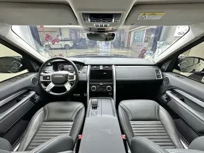 Land Rover Discovery 2022, 50000 км, за 53265.59 USD - фото 11