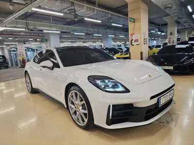 Porsche Panamera 2024, 7282 км, за 112703.64 USD