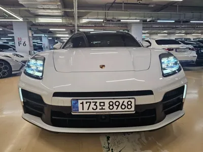 Porsche Panamera 2024, 7282 км, за 112703.64 USD