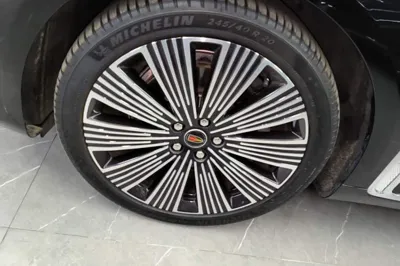 Hongqi H9