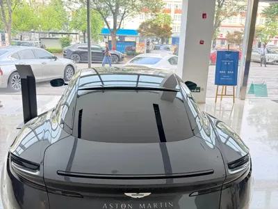 Aston Martin DB12 0, 100 км, за 370504.88 USD