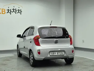 Kia Morning 2015, 59920 км, за 2974.62 USD