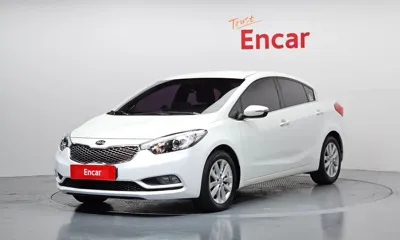 Kia K3 · 2013 год