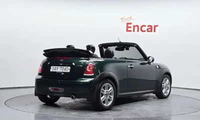 MINI Cooper Convertible 2015, 169920 км, за 4356.16 USD
