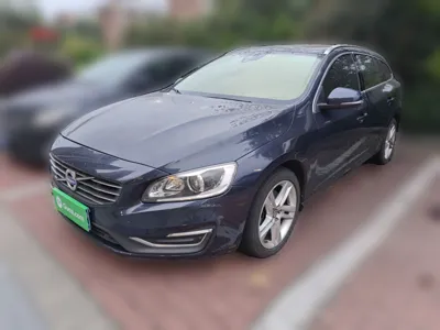Volvo V60 · 2014 год