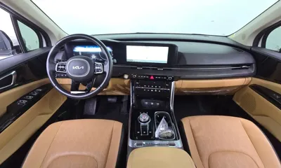 Kia Canival 2023, 47028 км, за 19824.18 USD - фото 7