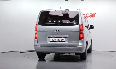 Hyundai Starex 2017, 158932 км, за 5448.34 USD