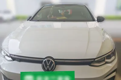 Volkswagen Golf 2021, 41600 км, за 18563 USD