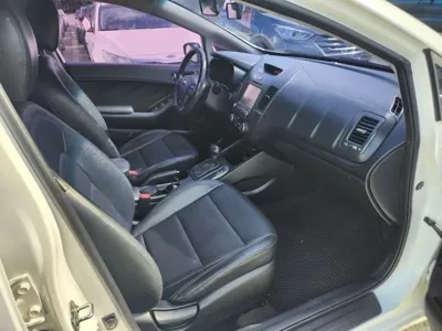 Kia K3 2015, 131840 км, за 3610.35 USD - фото 12