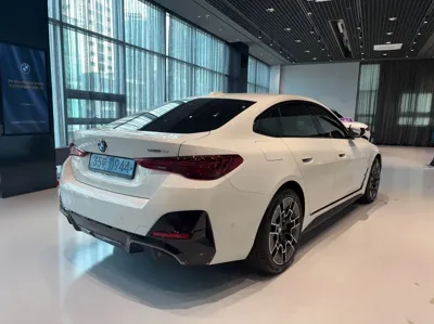 BMW i4 2026, 842 км, за 32879.45 USD - фото 6
