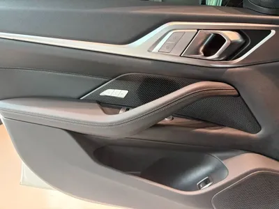 BMW i4 2026, 842 км, за 32879.45 USD - фото 15