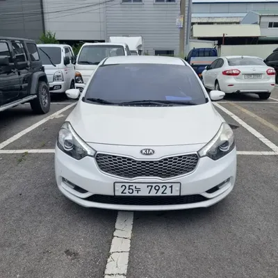 Kia K3 2013, 215227 км, за 2345.28 USD