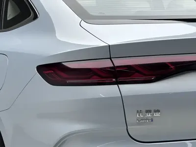 BYD Qin L 2024, 8000 км, за 12771.97 USD - фото 9