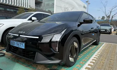 Kia EV4 · 2026 год