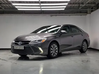Toyota Camry · 2017 год
