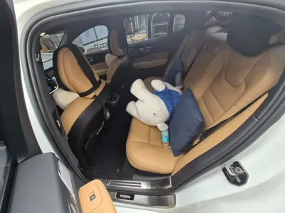 Volvo S60 2023, 44289 км, за 23402.45 USD