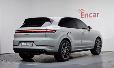 Porsche Cayenne 2024, 19194 км, за 100367.6 USD