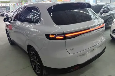 Leapmotor B10 2025, 21900 км, за 15972 USD