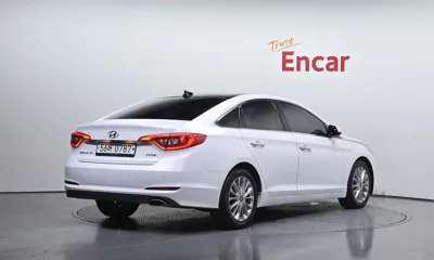 Hyundai Sonata 2017, 61207 км, за 8458.68 USD