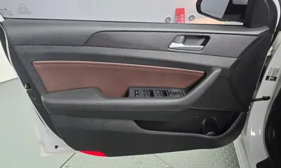 Hyundai Sonata 2017, 61207 км, за 8458.68 USD - фото 24