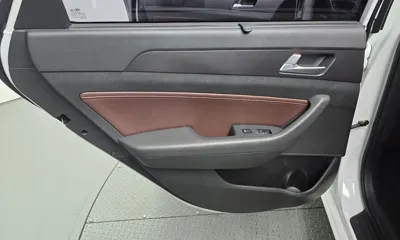 Hyundai Sonata 2017, 61207 км, за 8458.68 USD - фото 25