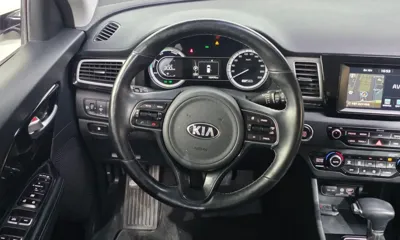 Kia Niro 2017, 102478 км, за 8467.9 USD - фото 13