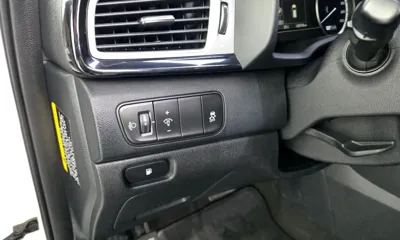 Kia Niro 2017, 102478 км, за 8467.9 USD - фото 17