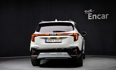 Kia Seltos 2023, 18251 км, за 25677.69 USD