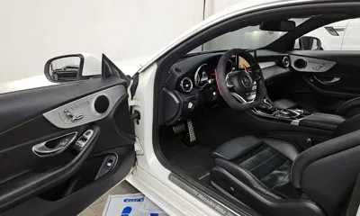 Mercedes-Benz C-Class 2017, 105984 км, за 12487.61 USD - фото 10