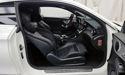 Mercedes-Benz C-Class 2017, 105984 км, за 12487.61 USD - фото 11