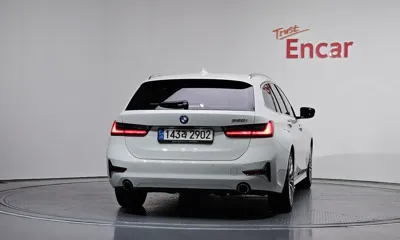 BMW 3-Series 2021, 47187 км, за 18827.37 USD