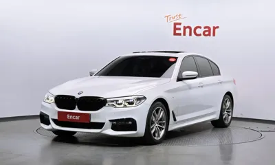 BMW 5-Series · 2017 год