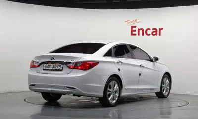 Hyundai Sonata 2010, 37044 км, за 3106.82 USD