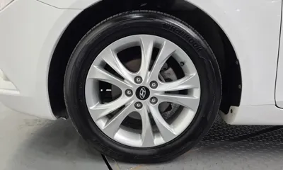 Hyundai Sonata 2010, 37044 км, за 3106.82 USD